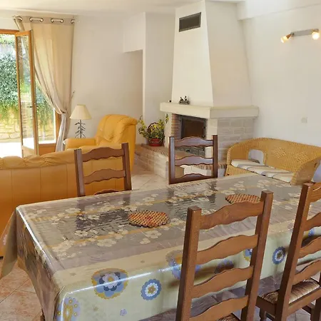 Дом отдыха Apartment La Pinede