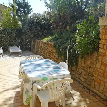 Apartment La Pinede *