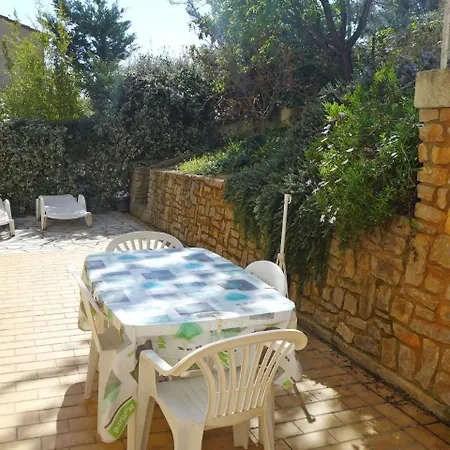 Apartment La Pinede *
