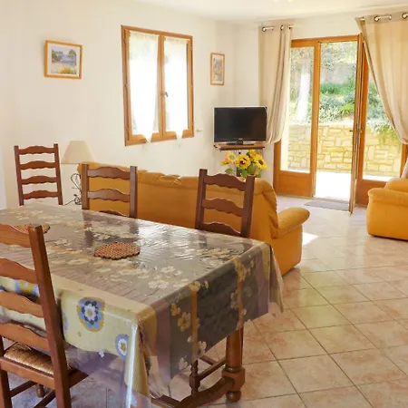 Apartment La Pinede Дом отдыха Ла-Мадраг