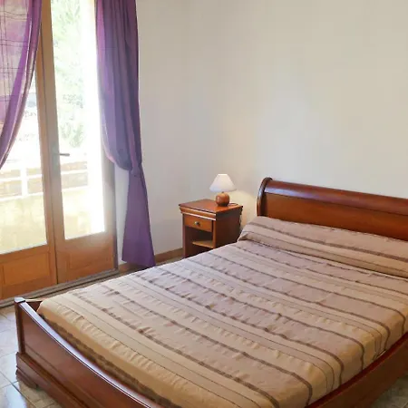 Apartment La Pinede Дом отдыха Ла-Мадраг