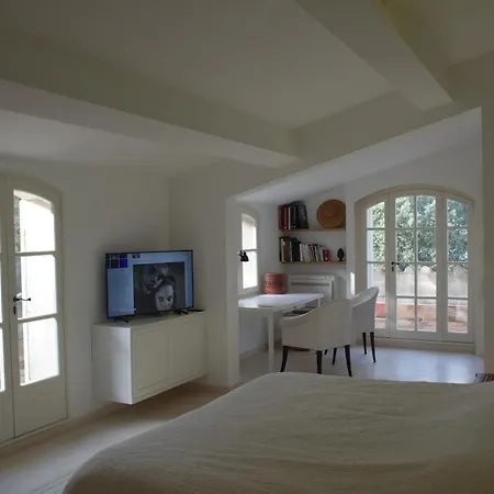 Au Milieu Des Vignes Villa *